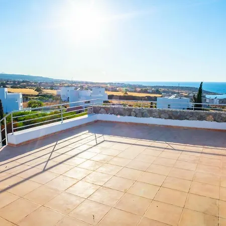 Aloha ,Sea View Apartment